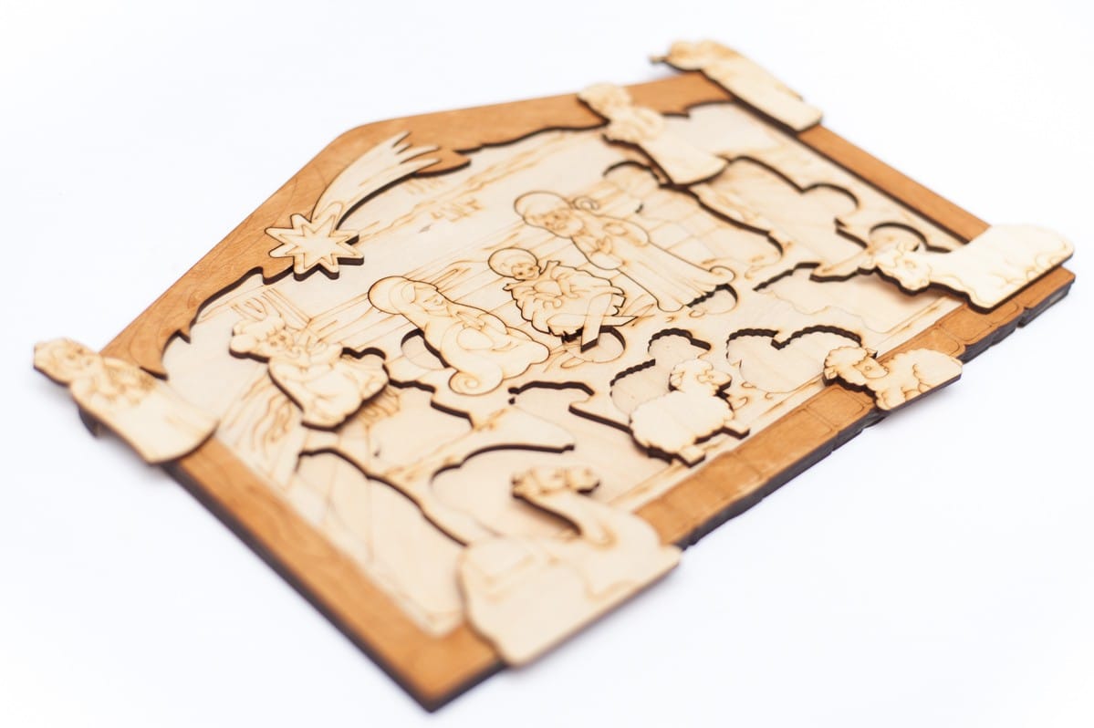 pomoc katechetyczna na religię żłóbek drewniany szopka drewniane puzzle Boże Narodzenia żłóbek